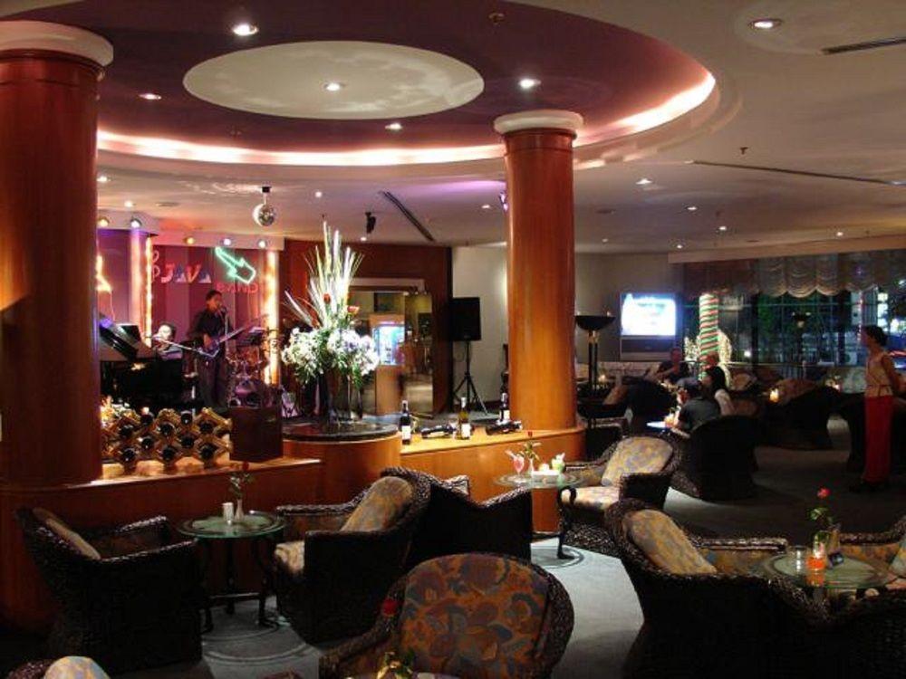 Courtyard By Marriott Phuket Town Hotel Exterior foto