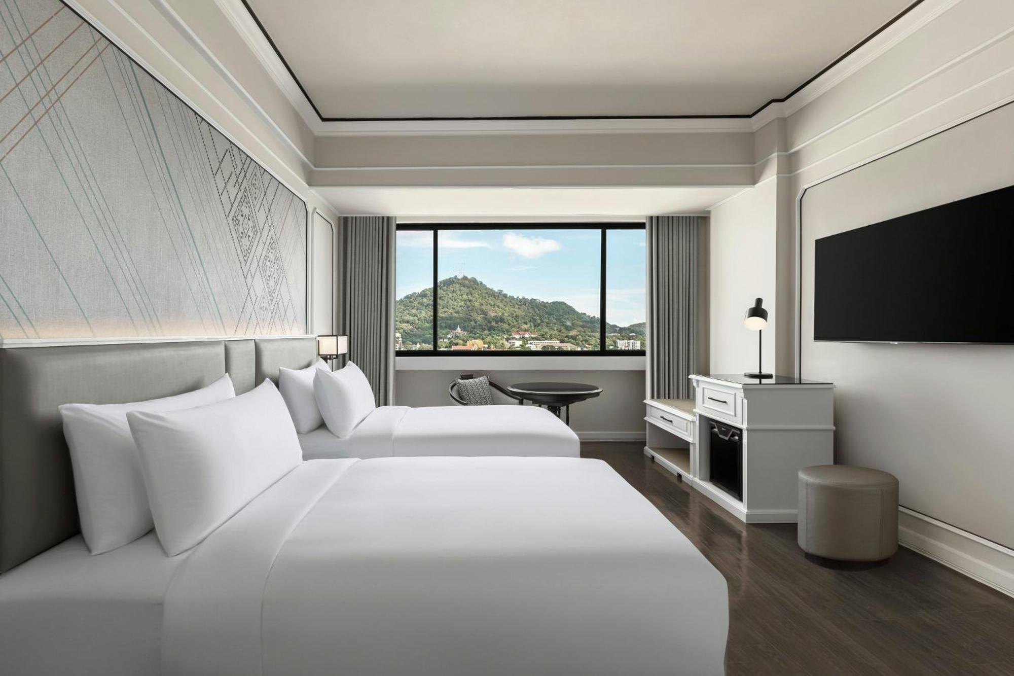 Courtyard By Marriott Phuket Town Hotel Exterior foto