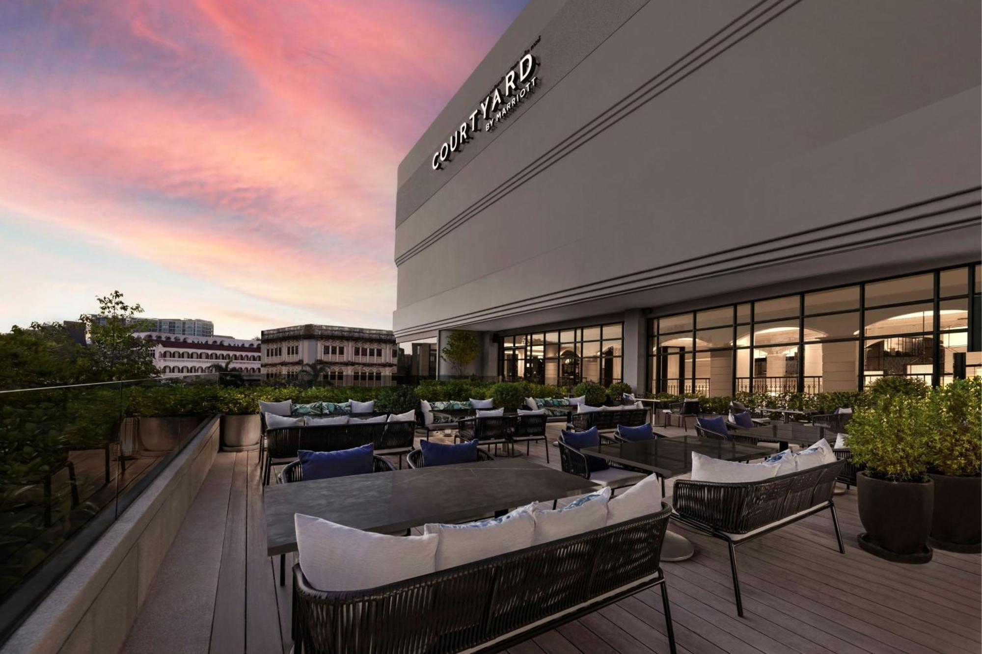 Courtyard By Marriott Phuket Town Hotel Exterior foto